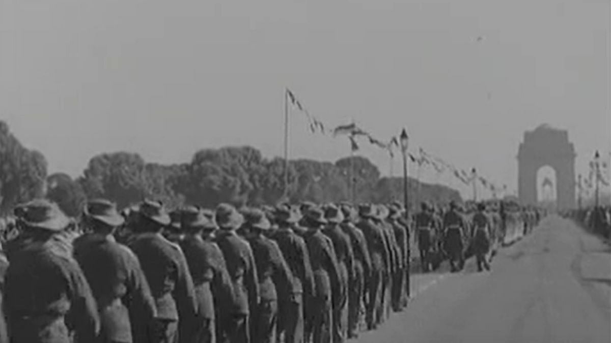 Independence day parade in Delhi at India Gate on the occassion in 1951